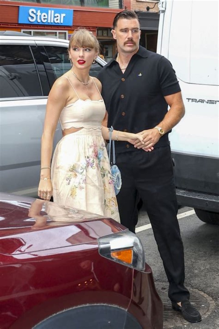 Are Taylor Swift's Parents Married? What Happened to Taylor Swift's Parents? Are Taylor Swift's Pare ·