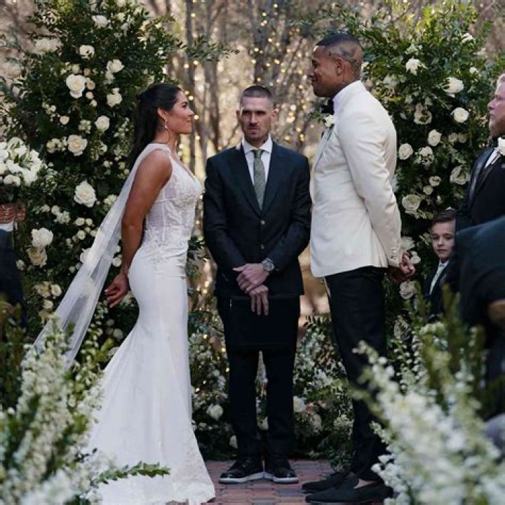 Who's The Inspiring Woman Behind Darren Waller?